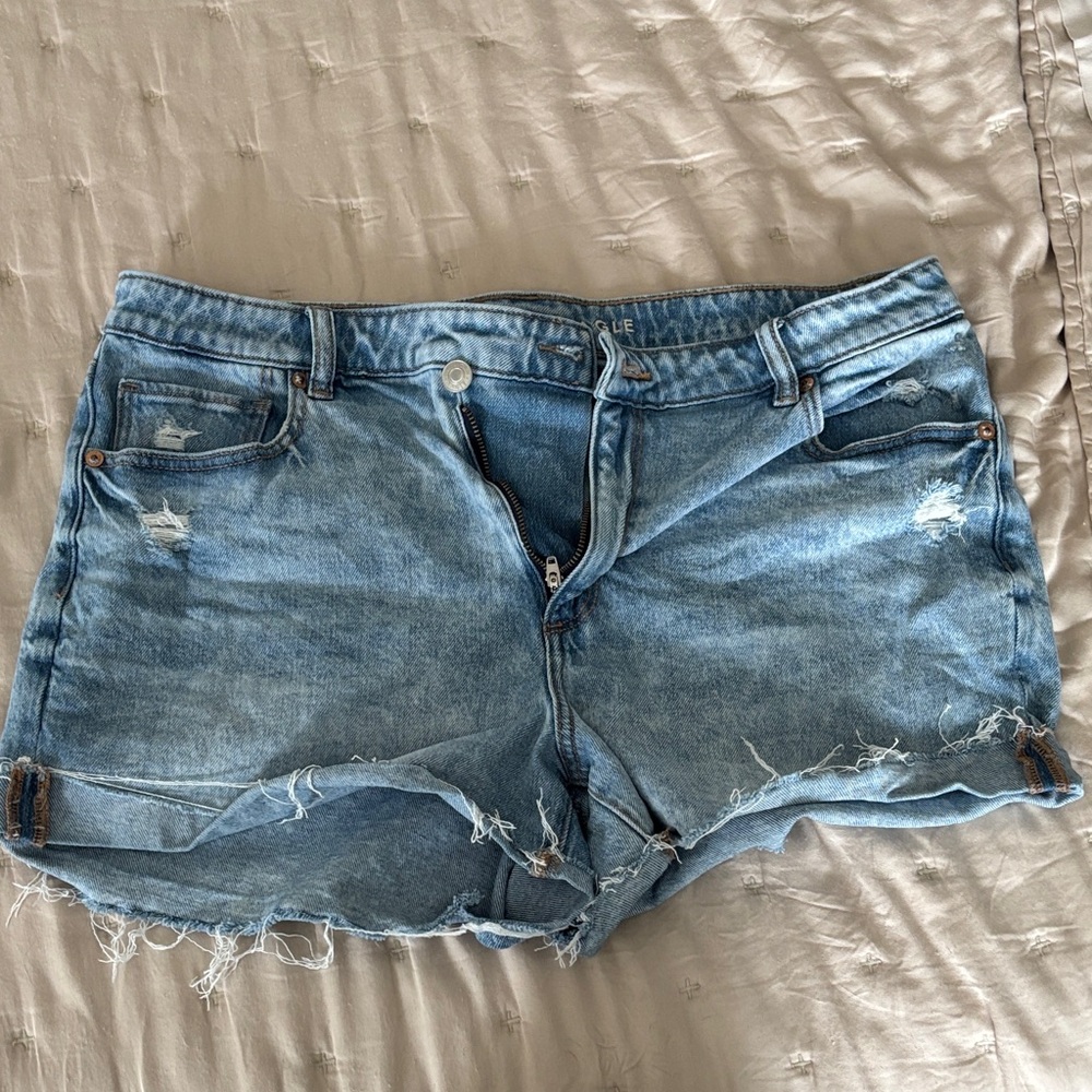 American Eagle Outfitters Mom Jean Shorts